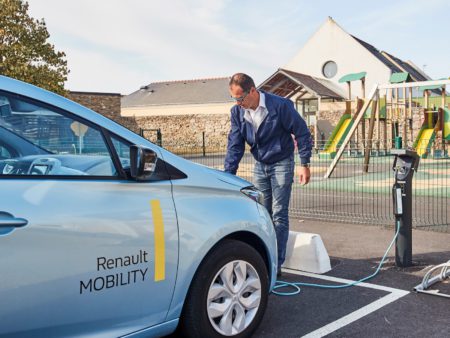 Les ventes de voitures électriques restent marginales — et c'est en partie la faute des pouvoirs publics