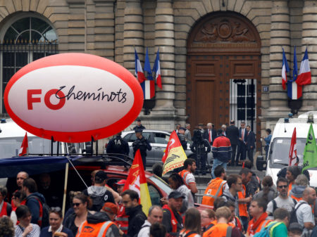 J'ai pris le train pendant la grève à la SNCF et je ne recommencerai pas