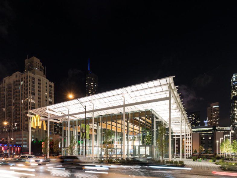 McDonald's vient d'ouvrir un nouveau restaurant qui ressemble à un Apple Store — et c'est un modèle pour le futur du géant de la restauration rapide