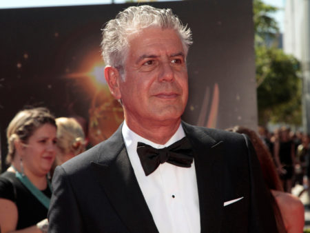 Le célèbre chef américain Anthony Bourdain a été retrouvé mort dans une chambre d'hôtel en France dans un apparent suicide