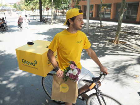 La startup espagnole de livraison Glovo lève 115M€ et veut recruter 'plus d'une centaine' d'ingénieurs en Europe