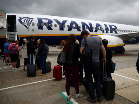 Ryanair va désormais vous demander de payer un supplément pour placer des bagages en cabine