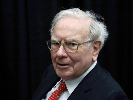 Le groupe de Warren Buffett a encore acheté des actions Apple — c'est son principal investissement