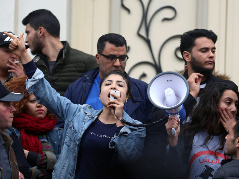 Les jeunes Tunisiens manifestent contre la vie chère dans le pays — voici ce que cela signifie pour eux au quotidien