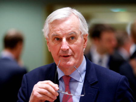 La sortie des Britanniques de l'UE menace le camembert et le champagne — Michel Barnier veut les protéger 'le plus rapidement possible'