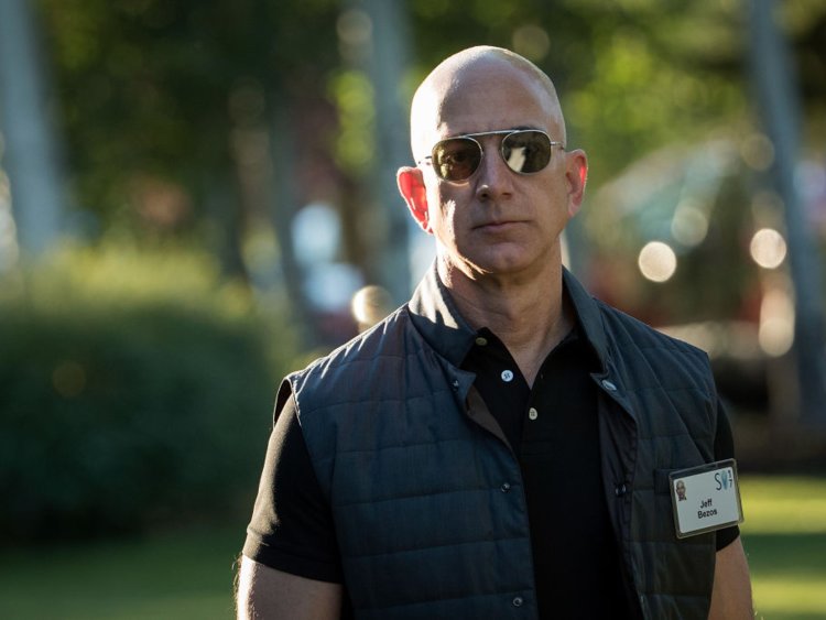 Jeff Bezos dit que travailler chez McDonald's à 16 ans a déclenché son obsession pour l'automatisation et la gestion des employés