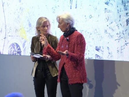 Christine Lagarde a présenté un graphique éloquent à Davos qui montre pourquoi les inégalités économiques menacent toute une génération de jeunes Européens