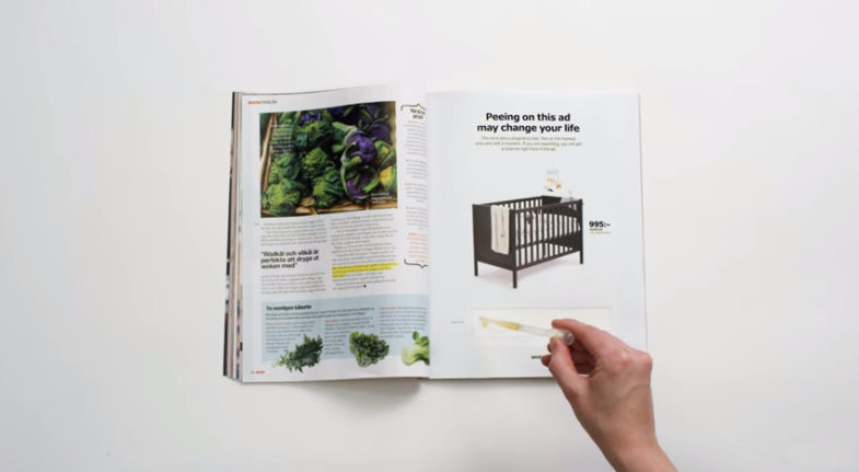 Uriner sur cette publicité Ikea dans un magazine pourrait vous offrir un coupon de réduction si vous êtes enceinte