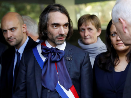 Cédric Villani explique pourquoi l'IA a conduit à un 'rabattage des cartes' dans le milieu scientifique