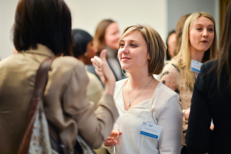 Networking meeting greeting, la mise en réseau